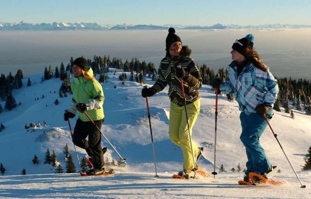 juratourisme Photos juratourisme personnes en raquettes