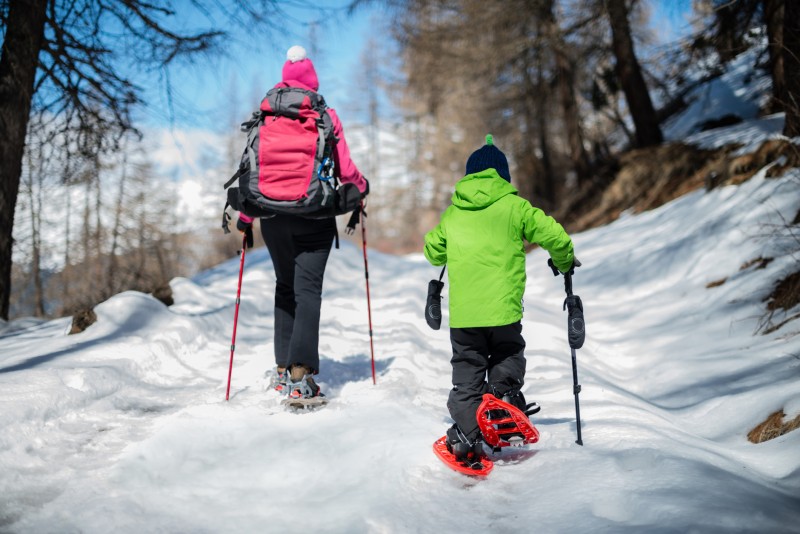 raquette-dans-la-neige-comment-preparer-sa-sortie Promenade en raquettes